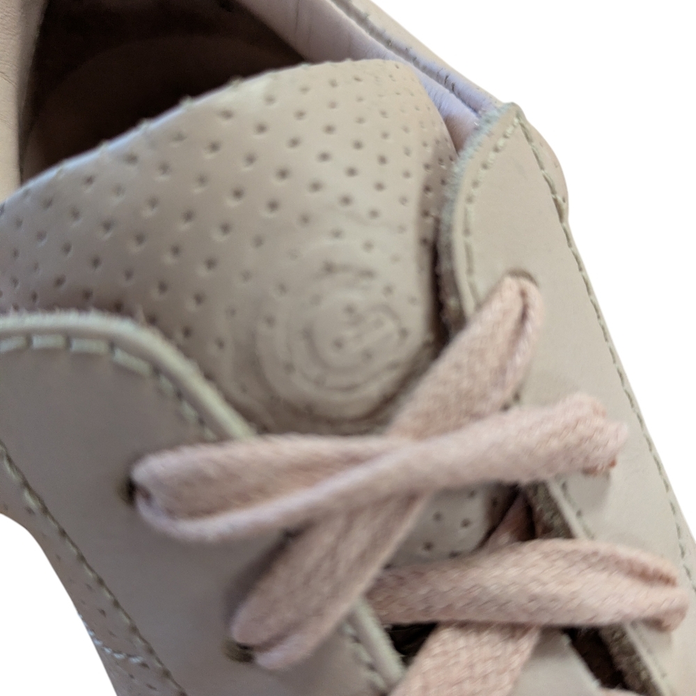 Greats Brooklyn Royale Pink Perforated Sneakers Size 9 - Picture 6 of 10